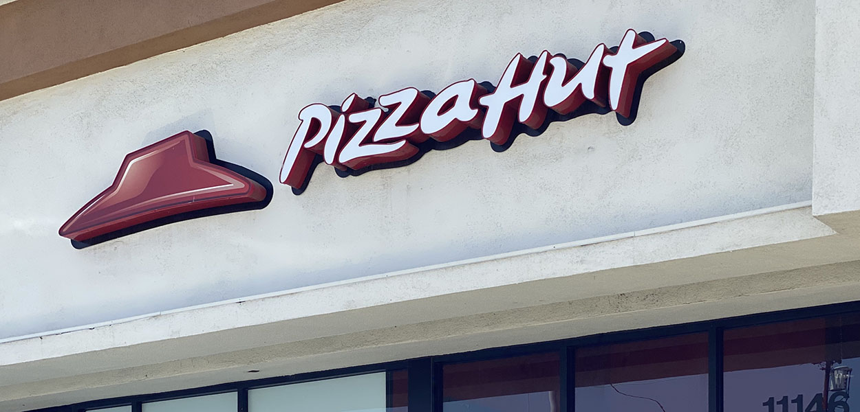 1,200 Pizza Hut Drivers Cut by California’s 20 Minimum Wage Long